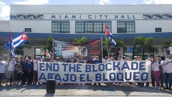 #SomosCuba Alistan nueva caravana mundial por el fin del bloqueo de EEUU contra Cuba. #PuentesDeAmor.